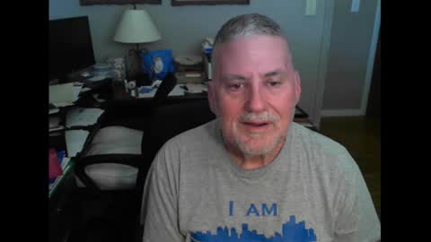 Snapshot of ohfukitsbob chatting on 09.15.25 ohfukitsbob online show from 09.15.25