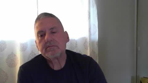 Snapshot of ohfukitsbob chatting on 11.26.25 ohfukitsbob online show from 11.26.25