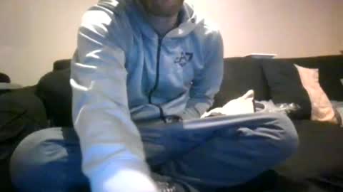 Snapshot of ohmibodslave chatting on 01.26.25 TheDee online show from 01.26.25