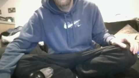 Snapshot of ohmibodslave chatting on 02.02.25 TheDee online show from 02.02.25