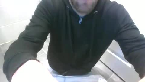 Snapshot of ohmibodslave chatting on 10.16.25 TheDee online show from 10.16.25