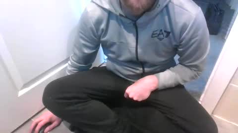 Snapshot of ohmibodslave chatting on 01.12.26 TheDee online show from 01.12.26