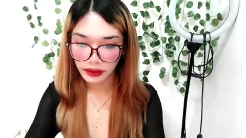 Snapshot of ohmyalessandraxcx chatting on 11.06.25 ohmyalessandraxcx online show from 11.06.25