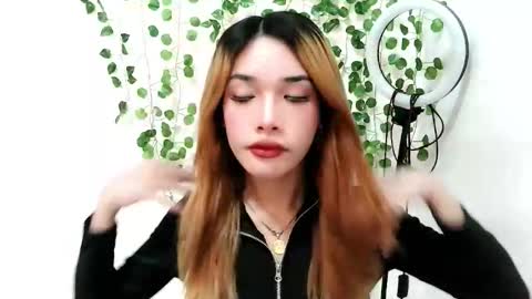 Snapshot of ohmyalessandraxcx chatting on 11.07.25 ohmyalessandraxcx online show from 11.07.25