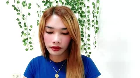 Snapshot of ohmyalessandraxcx chatting on 11.17.25 ohmyalessandraxcx online show from 11.17.25