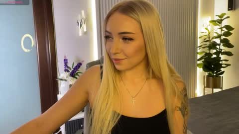 Emma online show from 11.15.25