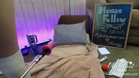 oholiviaxoxo online show from 02.19.26