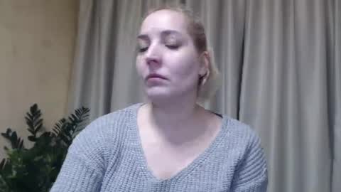 Mari online show from 02.12.25