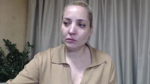 Mari online show from 11.13.25