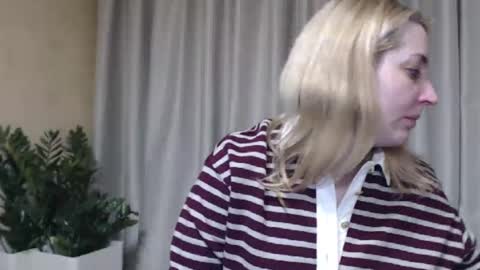 Mari online show from 03.12.26