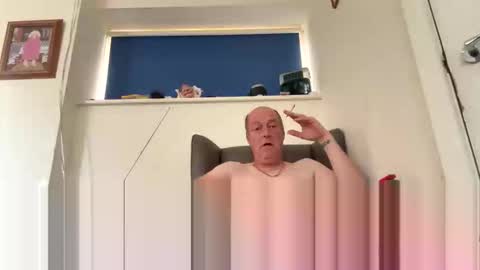 Snapshot of oiljames167 chatting on 10.19.25 oiljames167 online show from 10.19.25