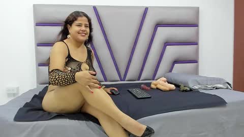 Olaia  online show from 09.22.25