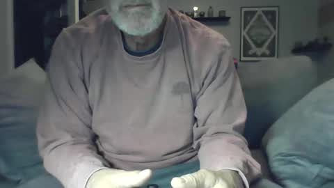 Snapshot of old_bald63 chatting on 02.19.25 old_bald63 online show from 02.19.25