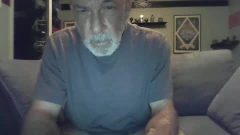 Snapshot of old_bald63 chatting on 10.05.25 old_bald63 online show from 10.05.25