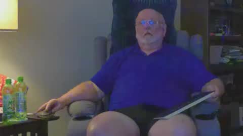 Snapshot of old_guy111 chatting on 05.14.26 old_guy111 online show from 05.14.26