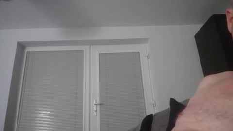 Snapshot of oldandgrey123 chatting on 10.18.25 HeyIts Just Me online show from 10.18.25