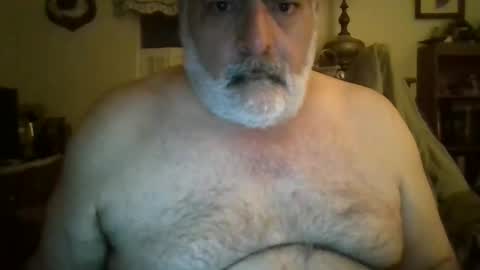 Snapshot of oldcockforyngladies chatting on 12.22.24 oldcockforyngladies online show from 12.22.24