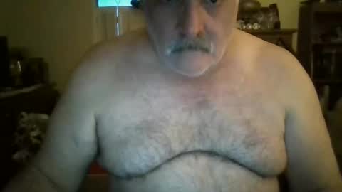 Snapshot of oldcockforyngladies chatting on 02.07.25 oldcockforyngladies online show from 02.07.25