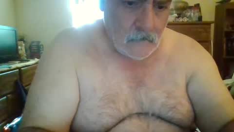 Snapshot of oldcockforyngladies chatting on 10.10.25 oldcockforyngladies online show from 10.10.25