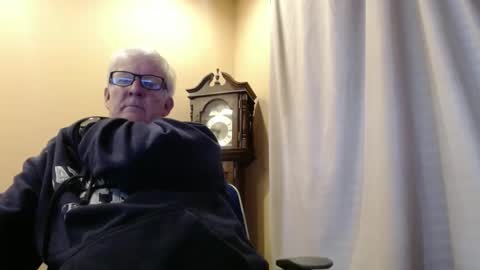 Snapshot of olderandwiser chatting on 12.17.24 Older and Wiser online show from 12.17.24