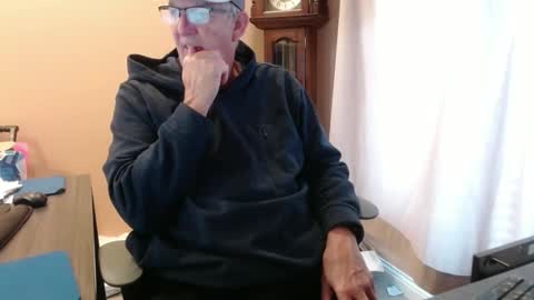 Snapshot of olderandwiser chatting on 01.02.25 Older and Wiser online show from 01.02.25