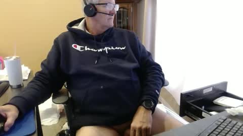 Snapshot of olderandwiser chatting on 01.22.25 Older and Wiser online show from 01.22.25