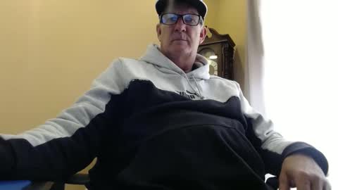 Snapshot of olderandwiser chatting on 01.29.25 Older and Wiser online show from 01.29.25