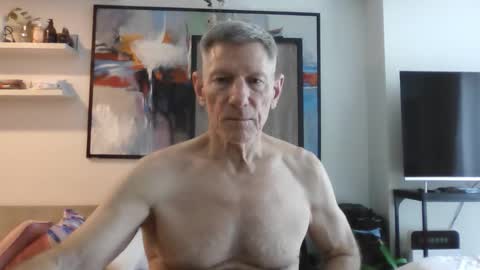 Snapshot of oldgeorge chatting on 10.07.25 George online show from 10.07.25