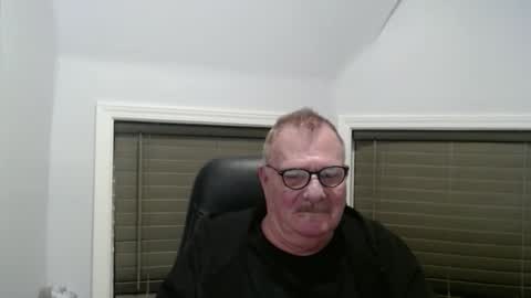 Snapshot of oldguybigd chatting on 04.28.26 oldguybigd online show from 04.28.26