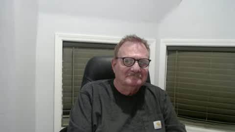 Snapshot of oldguybigd chatting on 05.19.26 oldguybigd online show from 05.19.26