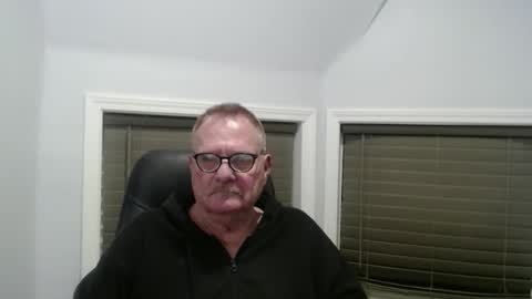 Snapshot of oldguybigd chatting on 05.20.26 oldguybigd online show from 05.20.26