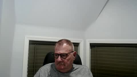 Snapshot of oldguybigd chatting on 05.22.26 oldguybigd online show from 05.22.26