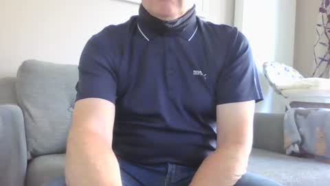 Snapshot of oldmanplays chatting on 07.10.26 oldmanplays online show from 07.10.26