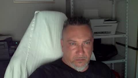 Snapshot of olimpio1230 chatting on 04.27.26 olimpio1230 online show from 04.27.26