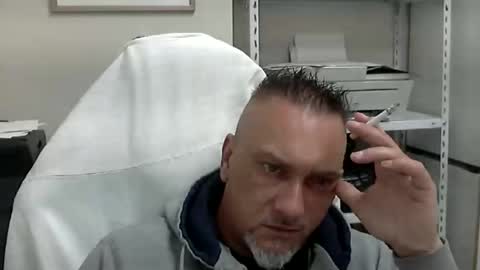 Snapshot of olimpio1230 chatting on 05.18.26 olimpio1230 online show from 05.18.26