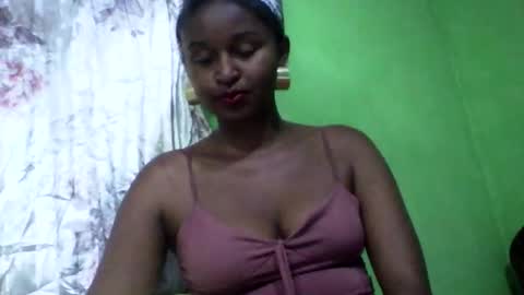 olinah610 online show from 10.11.25