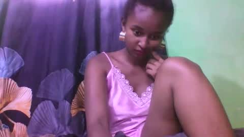 olinah610 online show from 12.01.25