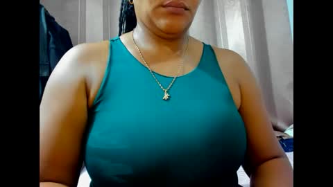 Snapshot of olivahot30 chatting on 03.02.25 olivahot30 online show from 03.02.25