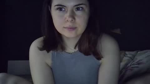 Snapshot of olivepeach chatting on 04.20.26 Oil online show from 04.20.26