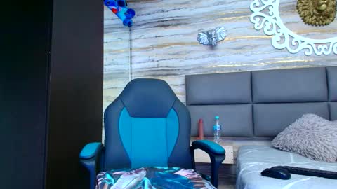 Oliver  online show from 11.26.25