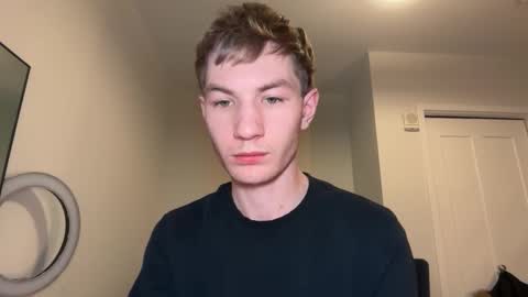 Snapshot of oliver_beck chatting on 01.19.26 Oliver Beck online show from 01.19.26