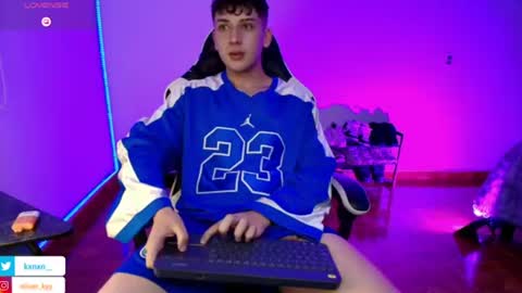 Snapshot of oliver_kyy chatting on 06.18.26 oliveeer online show from 06.18.26