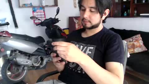 Snapshot of oliver_laid_2023 chatting on 05.16.26 oliver_laid_2023 online show from 05.16.26