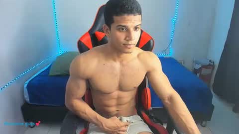 Snapshot of oliver_thompsson chatting on 06.22.26 oliver thompsson online show from 06.22.26