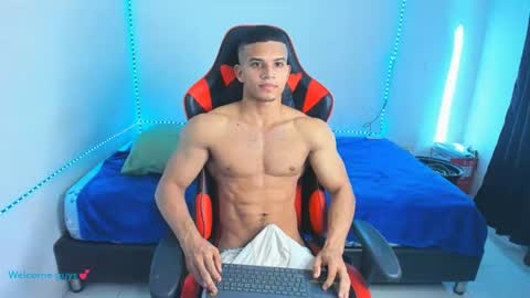 Snapshot of oliver_thompsson chatting on 07.16.26 oliver thompsson online show from 07.16.26