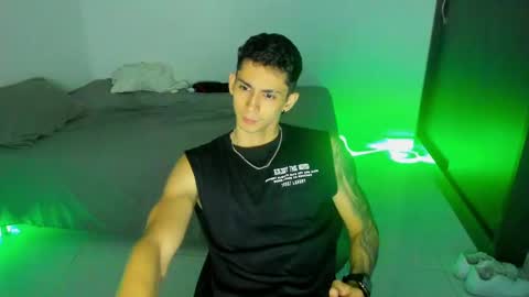 Snapshot of oliverbennet chatting on 03.06.25 Oliver bennet online show from 03.06.25