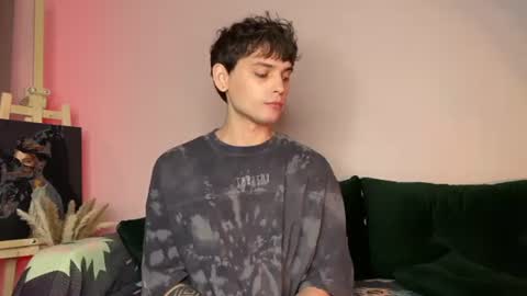 Snapshot of oliverlawrence chatting on 06.19.26 oliverlawrence online show from 06.19.26