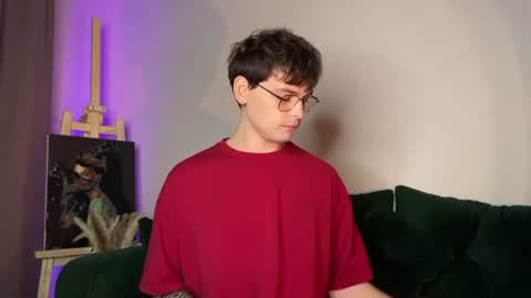 Snapshot of oliverlawrence chatting on 07.13.26 oliverlawrence online show from 07.13.26