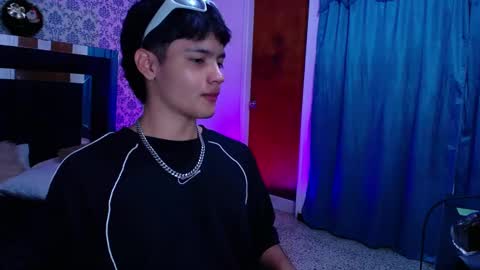 Snapshot of olivermorgan69 chatting on 12.17.24 Oliver online show from 12.17.24