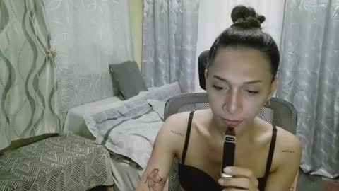 Snapshot of olivia0624 chatting on 03.08.26 Horny Alana online show from 03.08.26